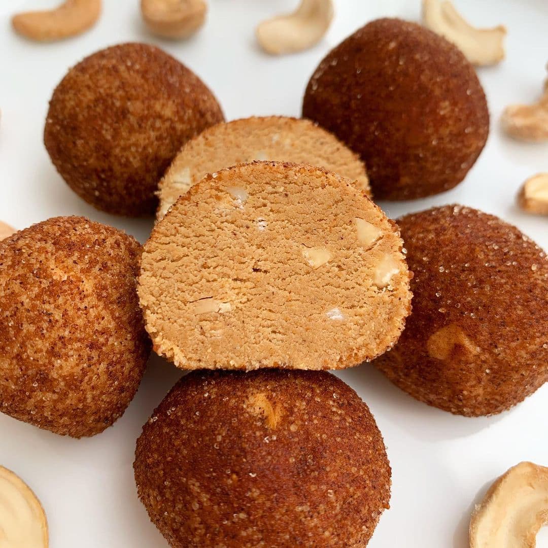 Snickerdoodle Protein Balls